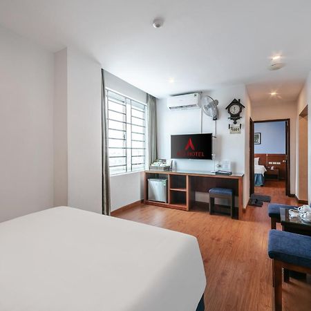 A25 Hotel - 63A Phuong Liet Hanoi Buitenkant foto