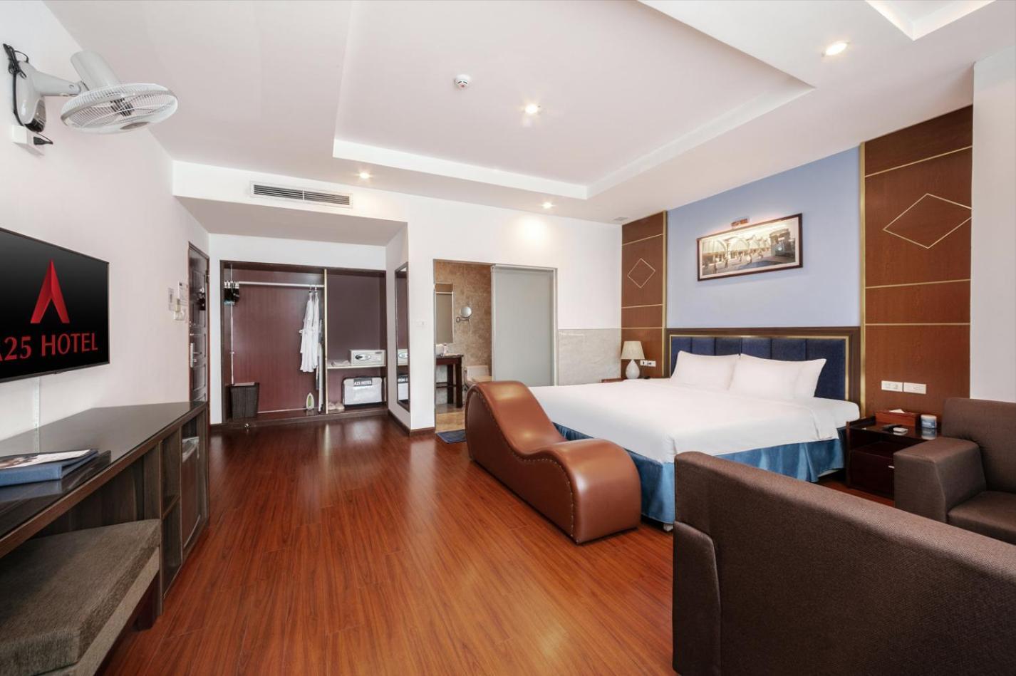 A25 Hotel - 63A Phuong Liet Hanoi Buitenkant foto